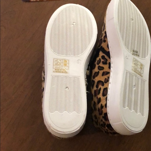 Anna leopard print loafers. - Picture 3 of 7